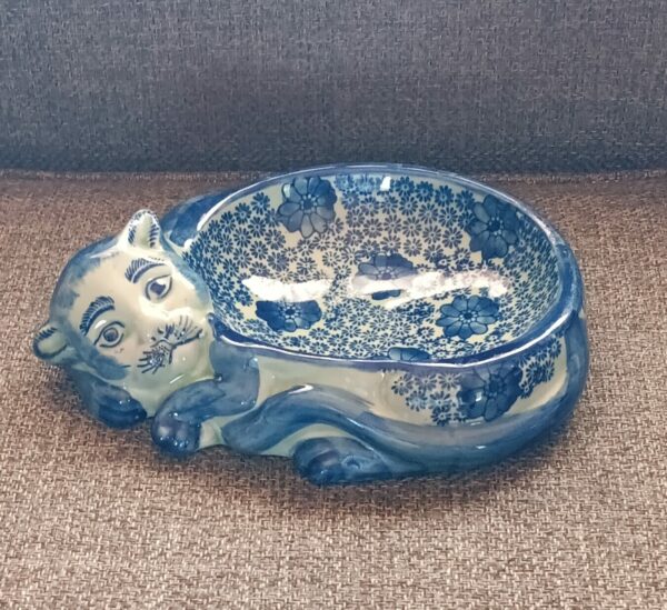 Vintage Chinese Cat Bowl